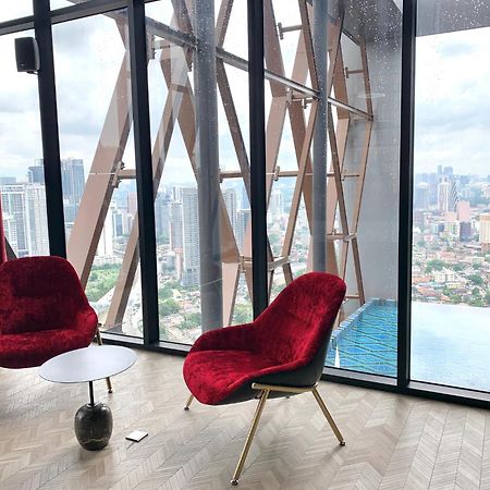 Scarletz Suites By Mykey Kuala Lumpur Exterior photo Sky Pool