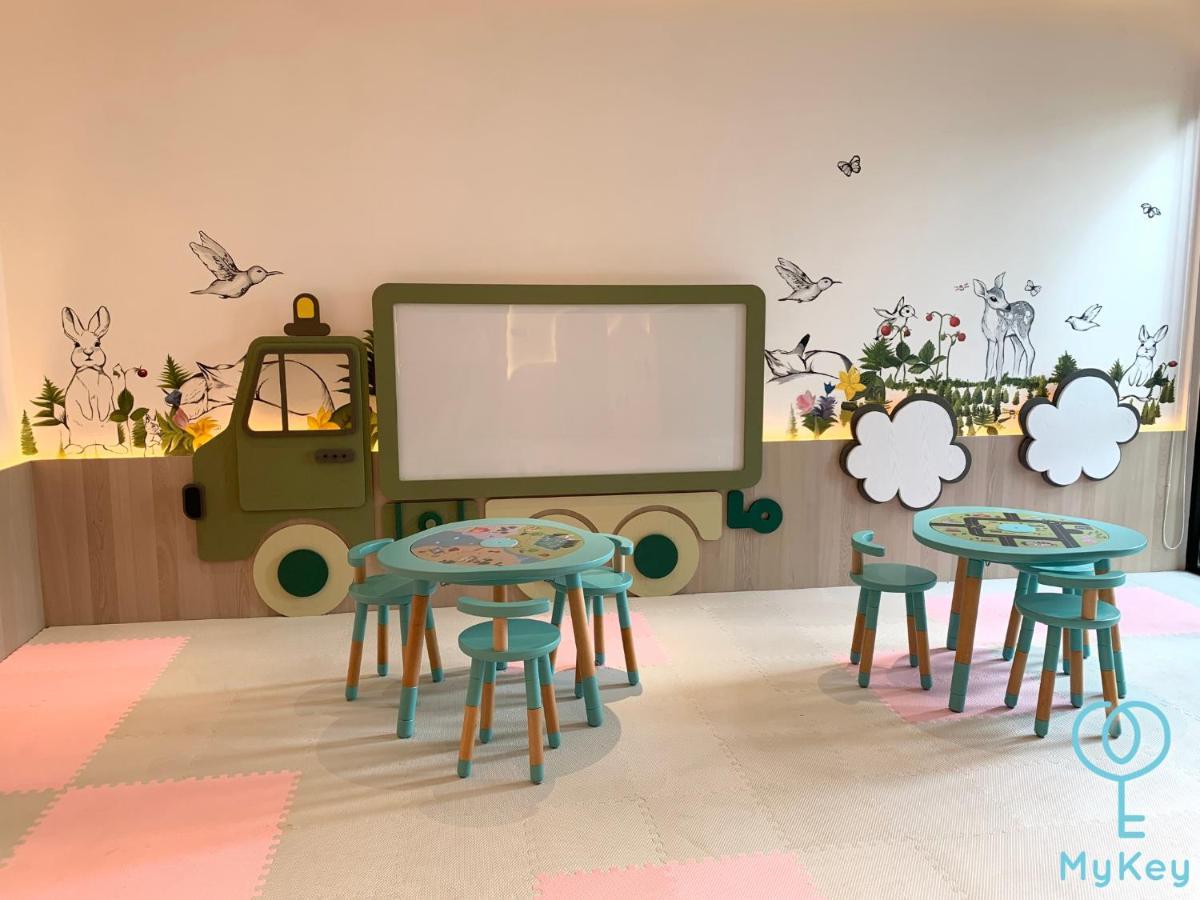 Scarletz Suites By Mykey Kuala Lumpur Exterior photo A classroom at MyKey