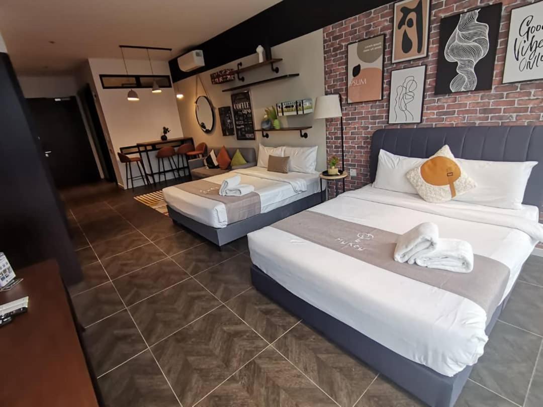 Scarletz Suites By Mykey Kuala Lumpur Exterior photo